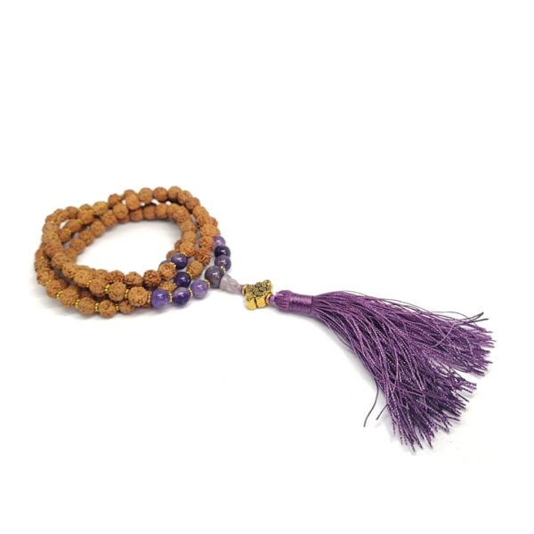 Japa Mala Semillas de Rudraksha con Amatista